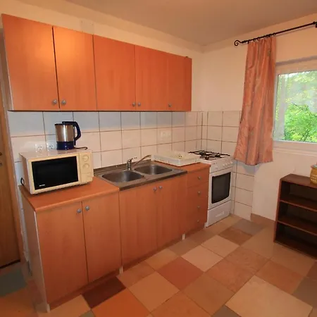 Apartament Tajci *