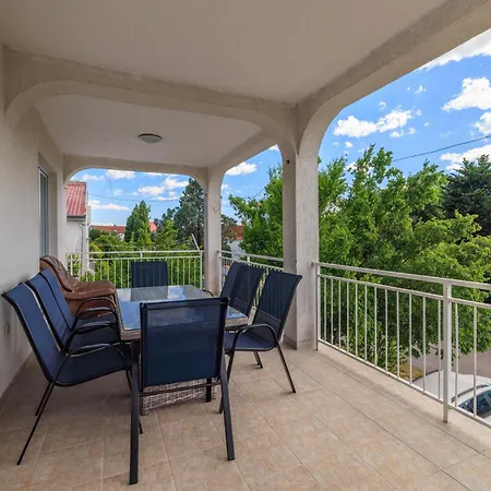 Appartamento Tajci *